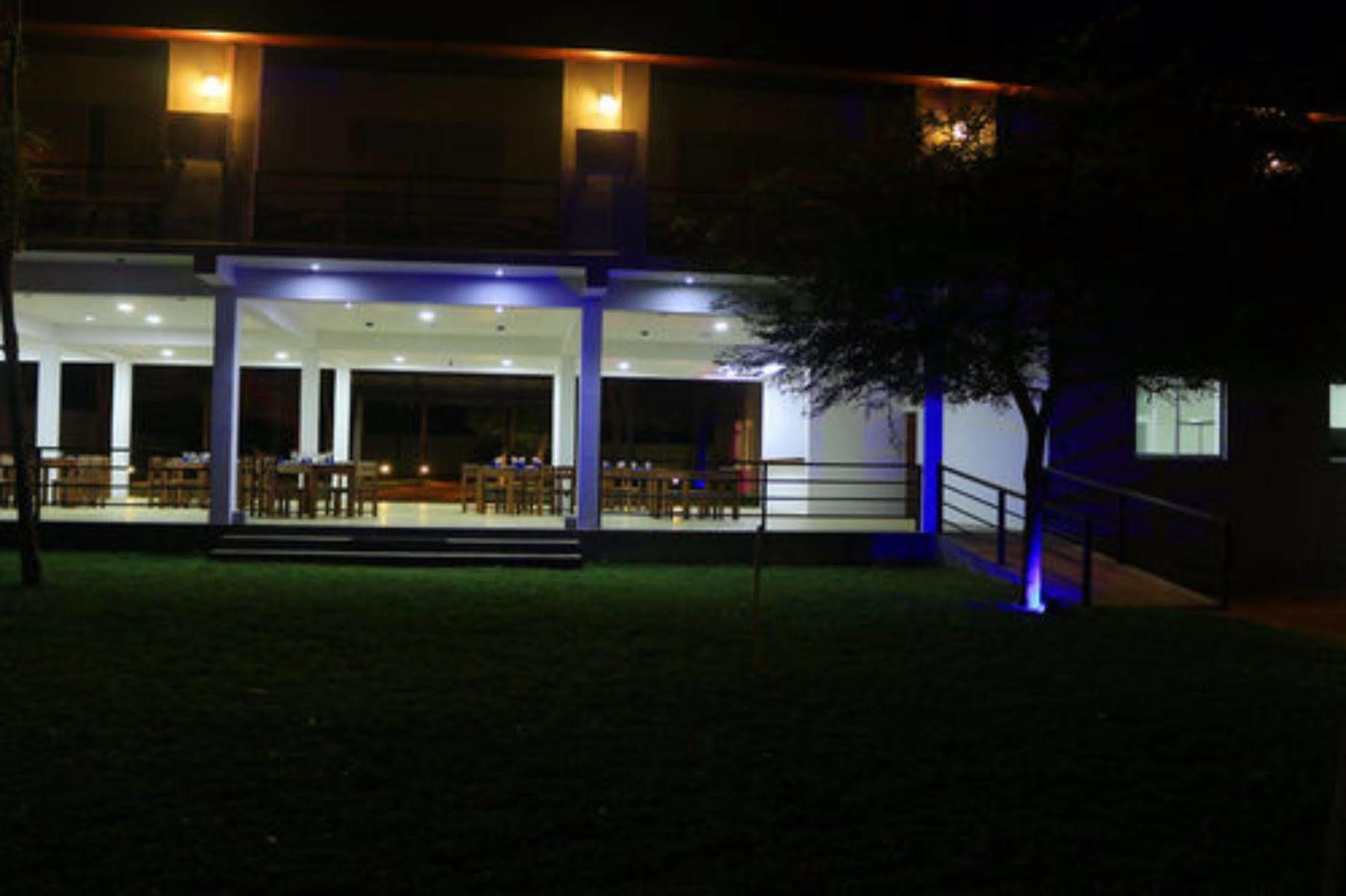 Athena Lake By Seedevi Dambulla Exterior foto
